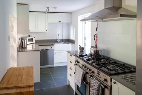 Charlestown Cottage, Woodburner, Gardens & Parking Exteriör bild