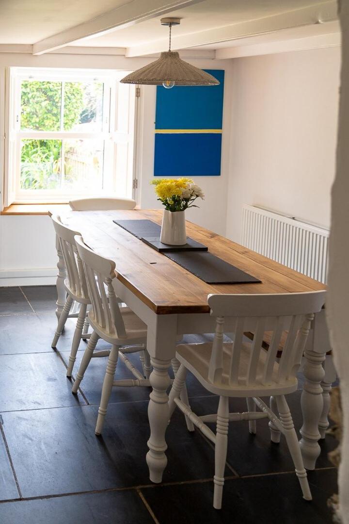 Charlestown Cottage, Woodburner, Gardens & Parking Exteriör bild