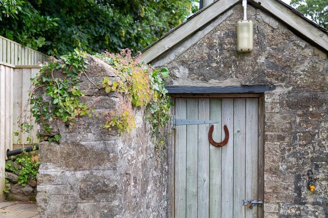 Charlestown Cottage, Woodburner, Gardens & Parking Exteriör bild